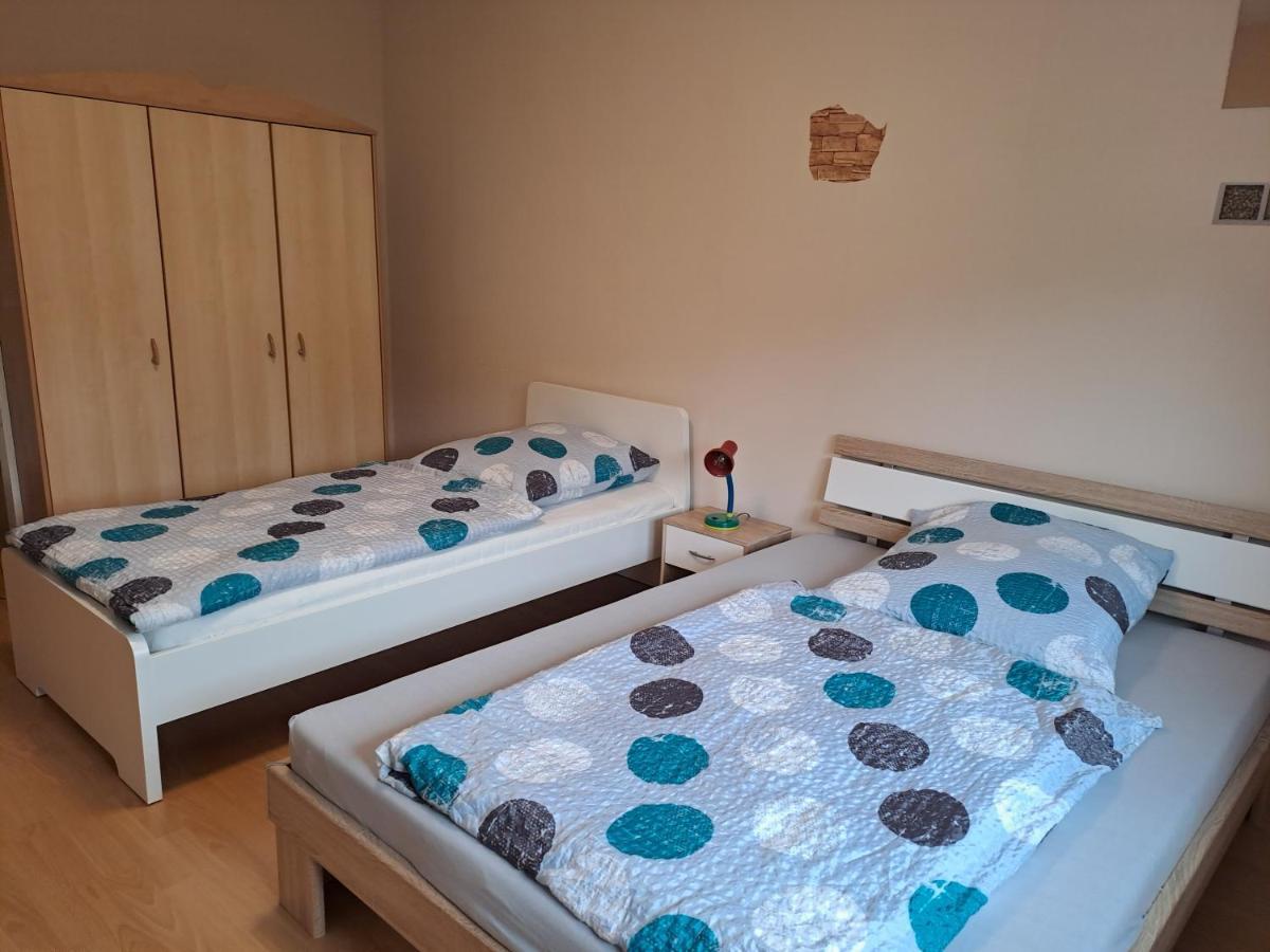 Ferienwohnung Schleiten Püttlingen Exterior foto